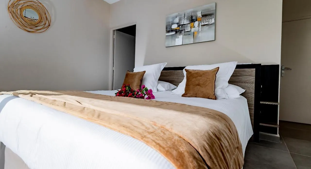 Villa Lembah Giri Villas 5***** Bouillante 0*,  Guadeloupe